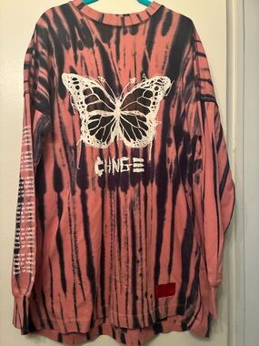 CHNGE organic cotton tie dye butterfly tee size M/L festival sun protection